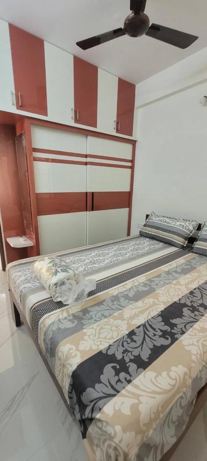 Castle Hsr Sarjapur Road Apartment Bangalore Bagian luar foto