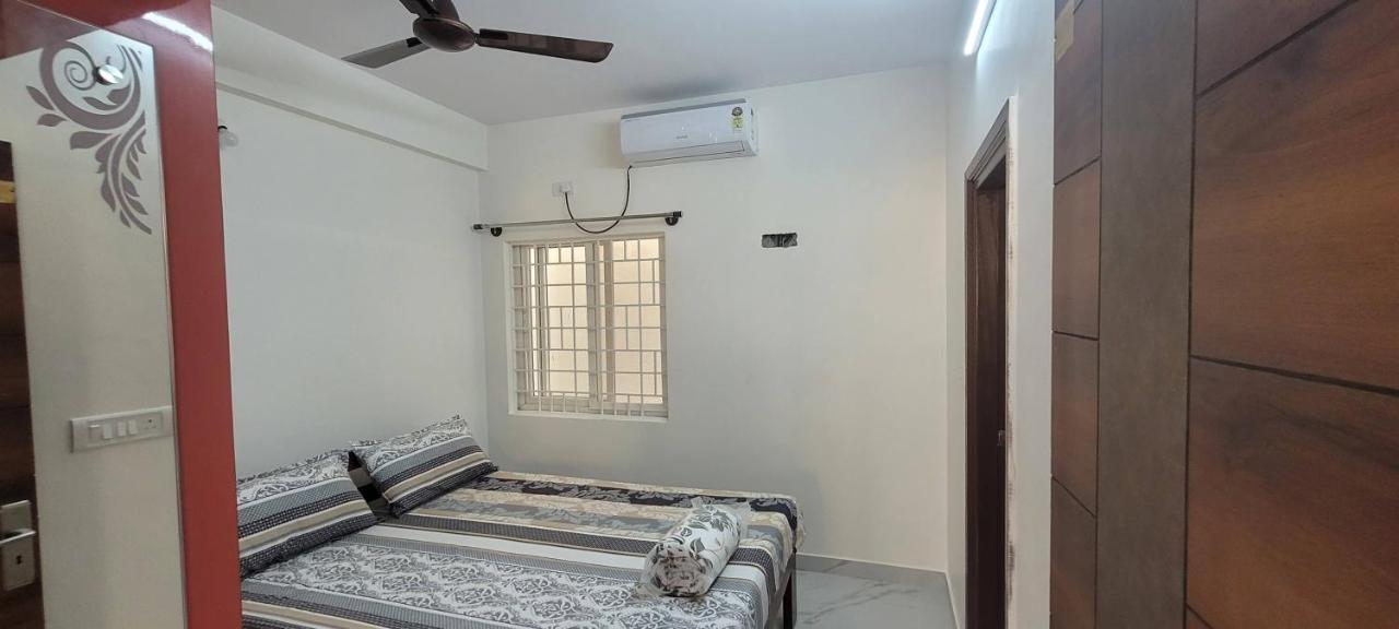 Castle Hsr Sarjapur Road Apartment Bangalore Bagian luar foto